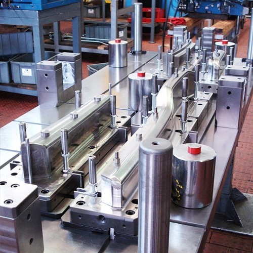 pressing tool